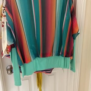 Green and Pink Pleated 3/4 Sleeve Blouse